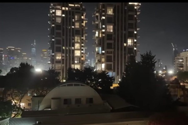 İran, İsrail'e bu sabah yeni bir füze dalgası başlattı<