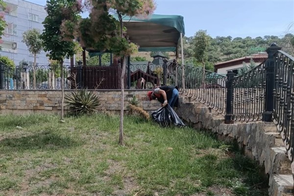 Mazıdağı'nda parklar baştan aşağı temizlendi<