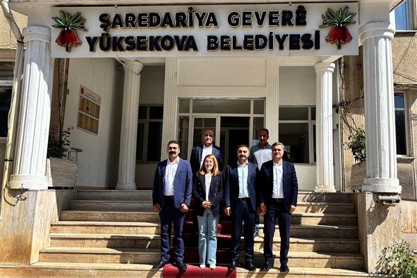 Eş Başkan Hatun, Yüksekova Belediyesini ziyaret etti<