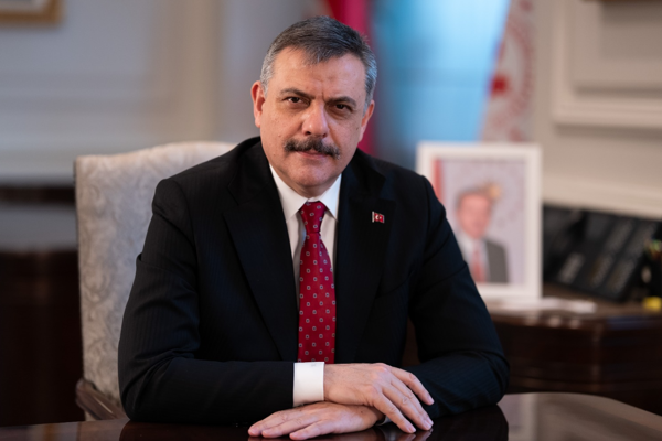 Bakan Çiftci’den şehit polis için başsağlığı mesajı<