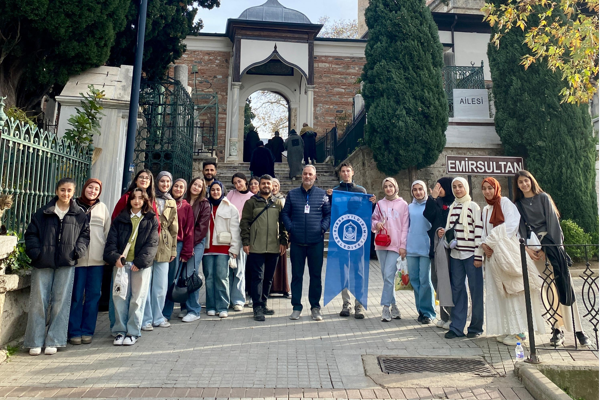 Yıldırımlı gençler Bursa’yı keşfediyor<