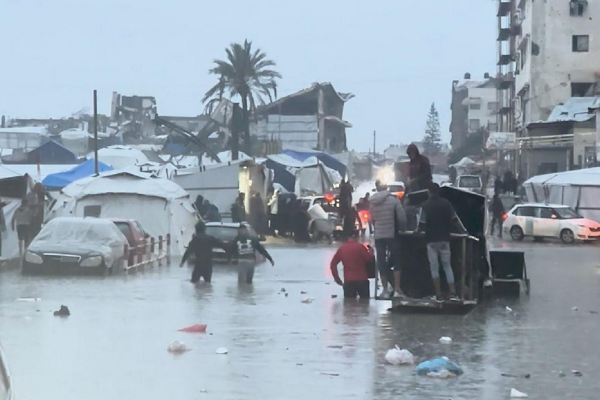 Gazze'de sağlık sistemi alarm veriyor: İlaç ve ambulans krizi derinleşiyor<