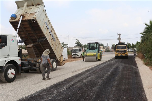 Kepez’de yollar yenileniyor<