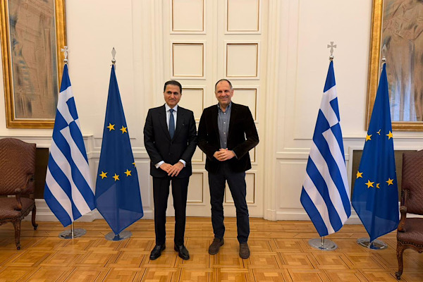 Yunanistan Dışişleri Bakanı Gerapetritis, Al Mansouri ile görüştü<