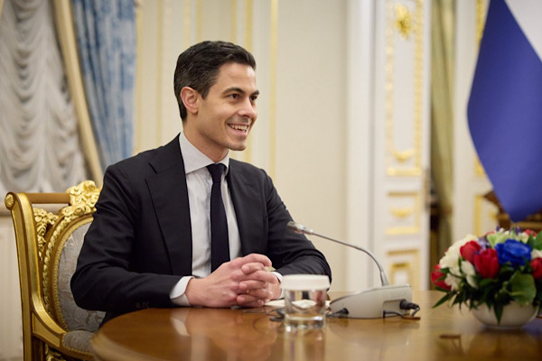 Jetten: Polonya kilit bir müttefiktir ve bu destek sarsılmaz olmalıdır<