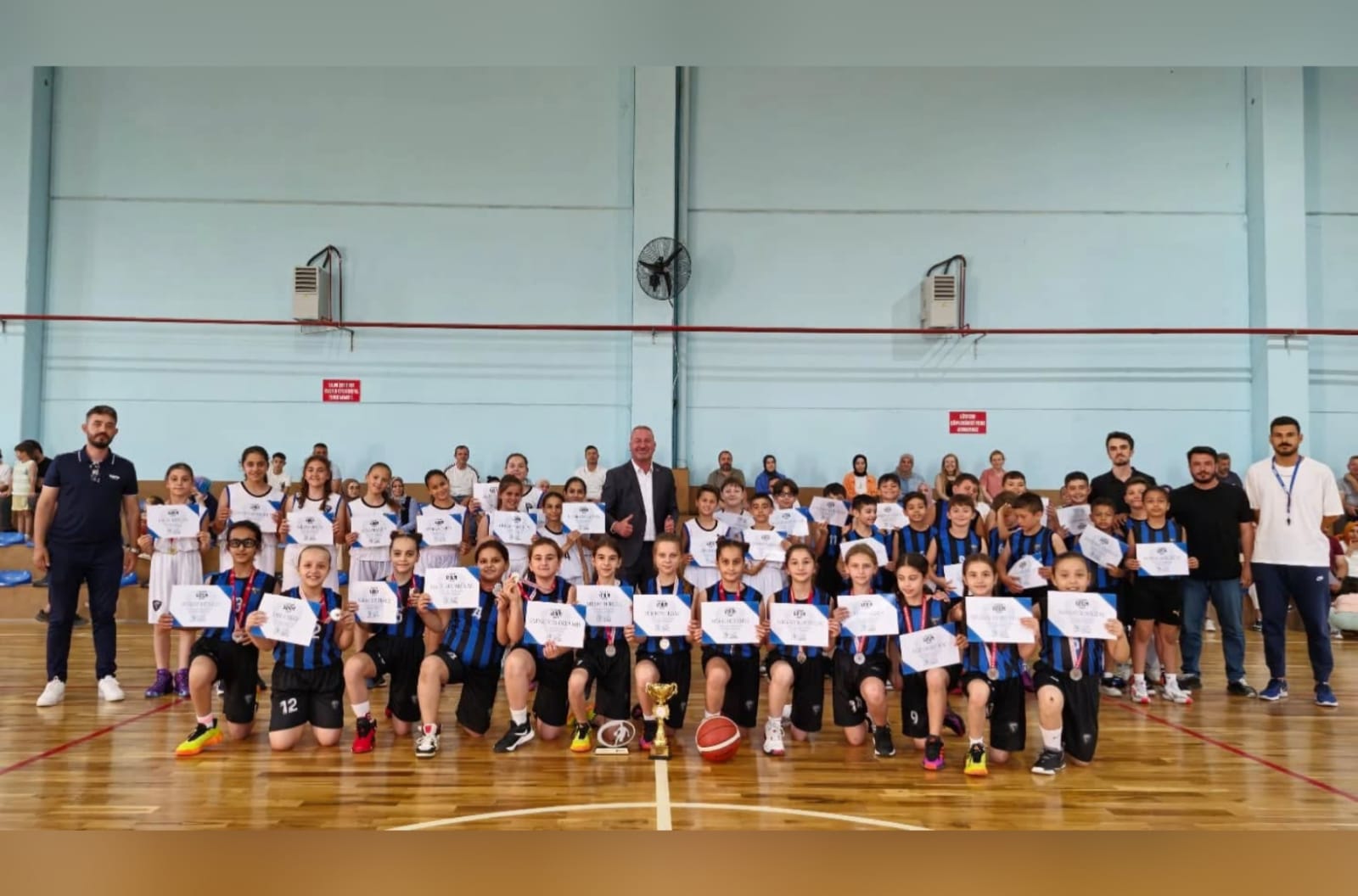 Başkan Karabatı’dan minik sporculara moral ziyareti<