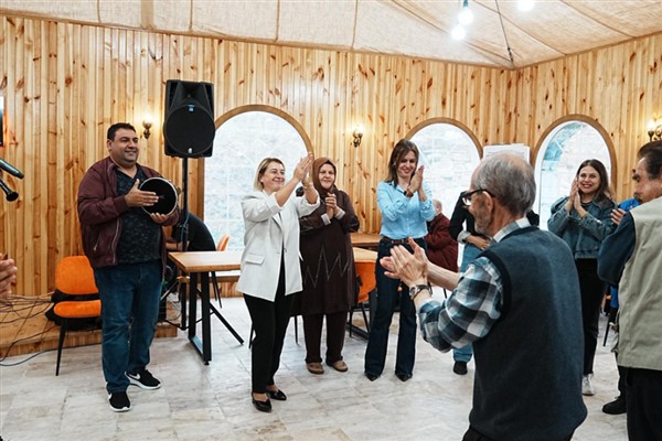 Düzce’de “Yaşımız Hep 18” etkinliği düzenlendi 