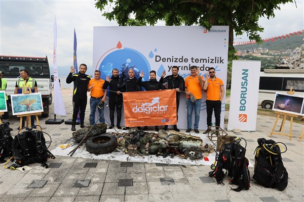 Bursa'da deniz dibi temizliği yapıldı