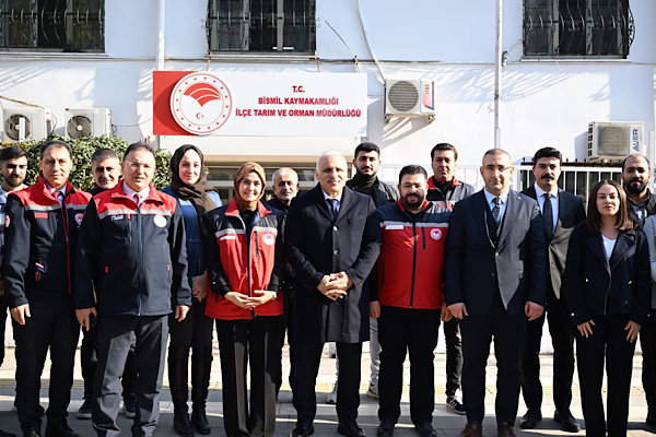 Vali  Zorluoğlu Bismil’de kurum ziyaretleri gerçekleştirdi<