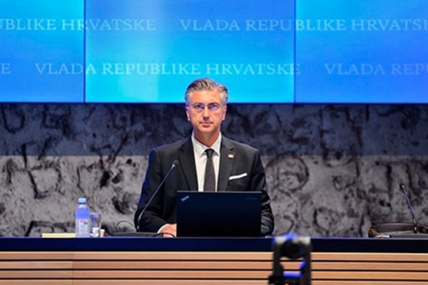 Plenkovic: Çarmıh Yolu suçlarının tüm kurbanlarını derin bir saygıyla anıyoruz<
