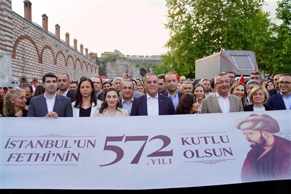 Aslan: En büyük görevimiz İstanbul’a sahip çıkmaktır<