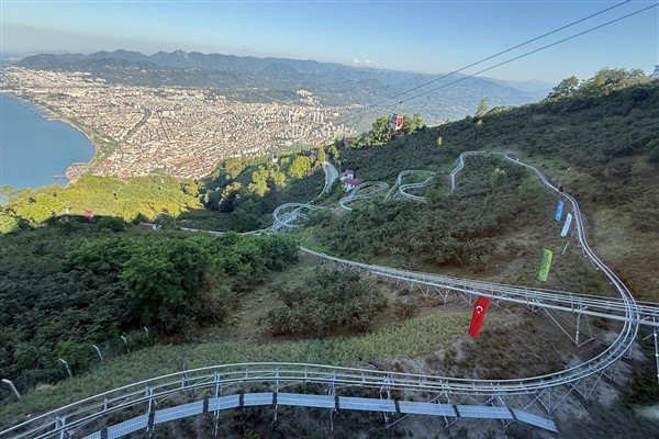 Ordu Dağ Kızağı ve Sosyal Tesisleri açıldı<