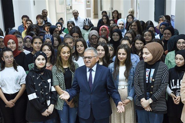 Başkan Büyükkılıç'tan LGS öncesi moral ve destek<