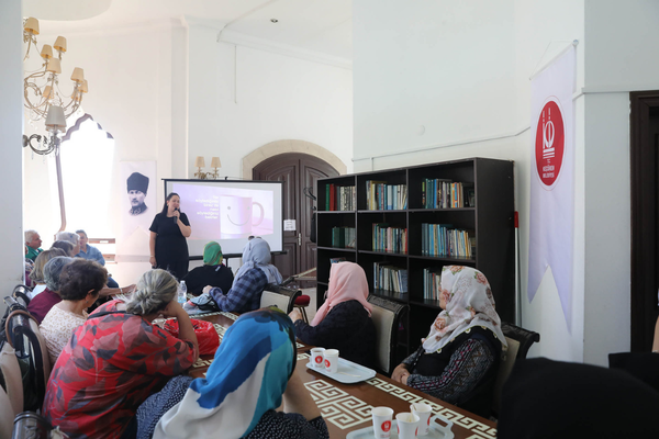 Keçiören'de aile içi iletişimi güçlendiren seminer düzenlendi
