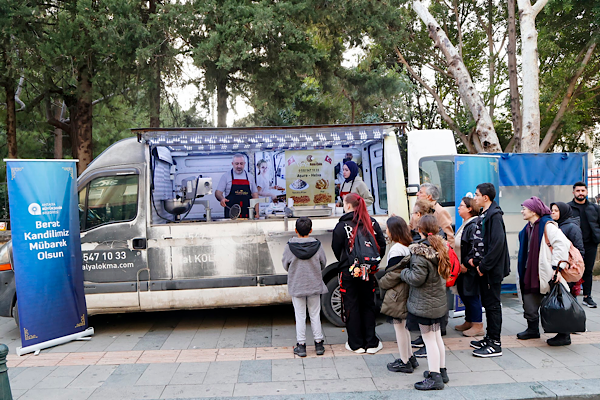 Büyükşehir'den Berat Kandili ikramı<