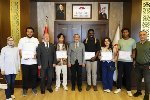 Bingöl Üniversitesi'nde uluslararası öğrencilere Türkçe Sertifikası verildi