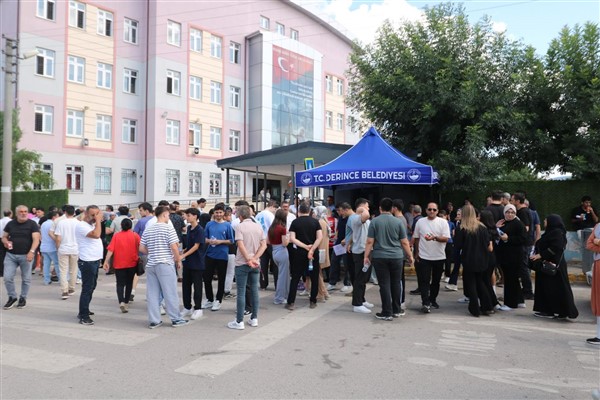 Derince Belediyesi'nden YKS desteği<