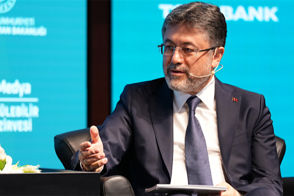 Bakan Yumaklı: İspanya'daki uçaklarımız da görevini tamamlayıp ülkemize dönüş yaptı