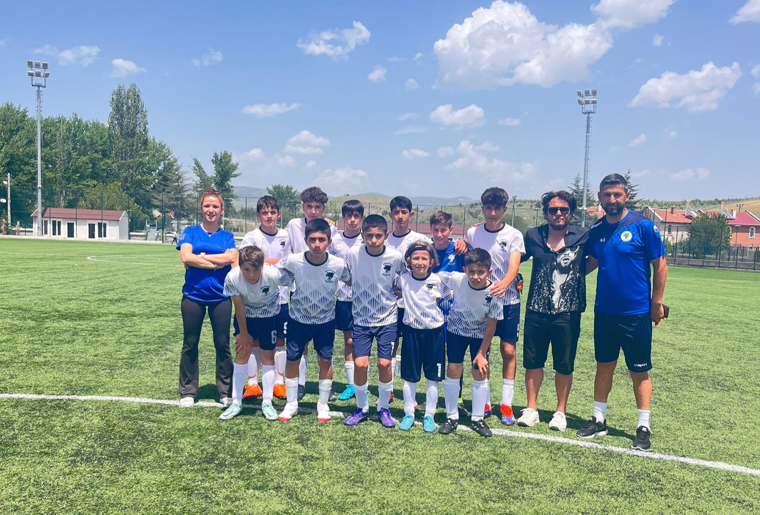 Mamak Belediyesi U-13 Takımı, Eser Spor’u 5-0 mağlup etti<