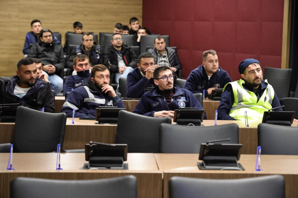 Kütahya'da belediye personeline Trafik Eğitimi verildi<