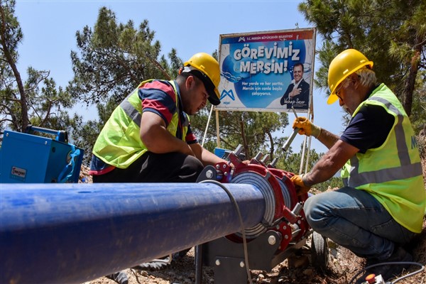 Silifke’de 1450 metrelik içme suyu hattı yenilendi<