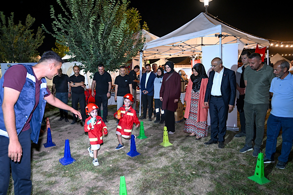 Başkan Er, Malatya’da Kültür Yolu Festivali’nde vatandaşlarla buluştu