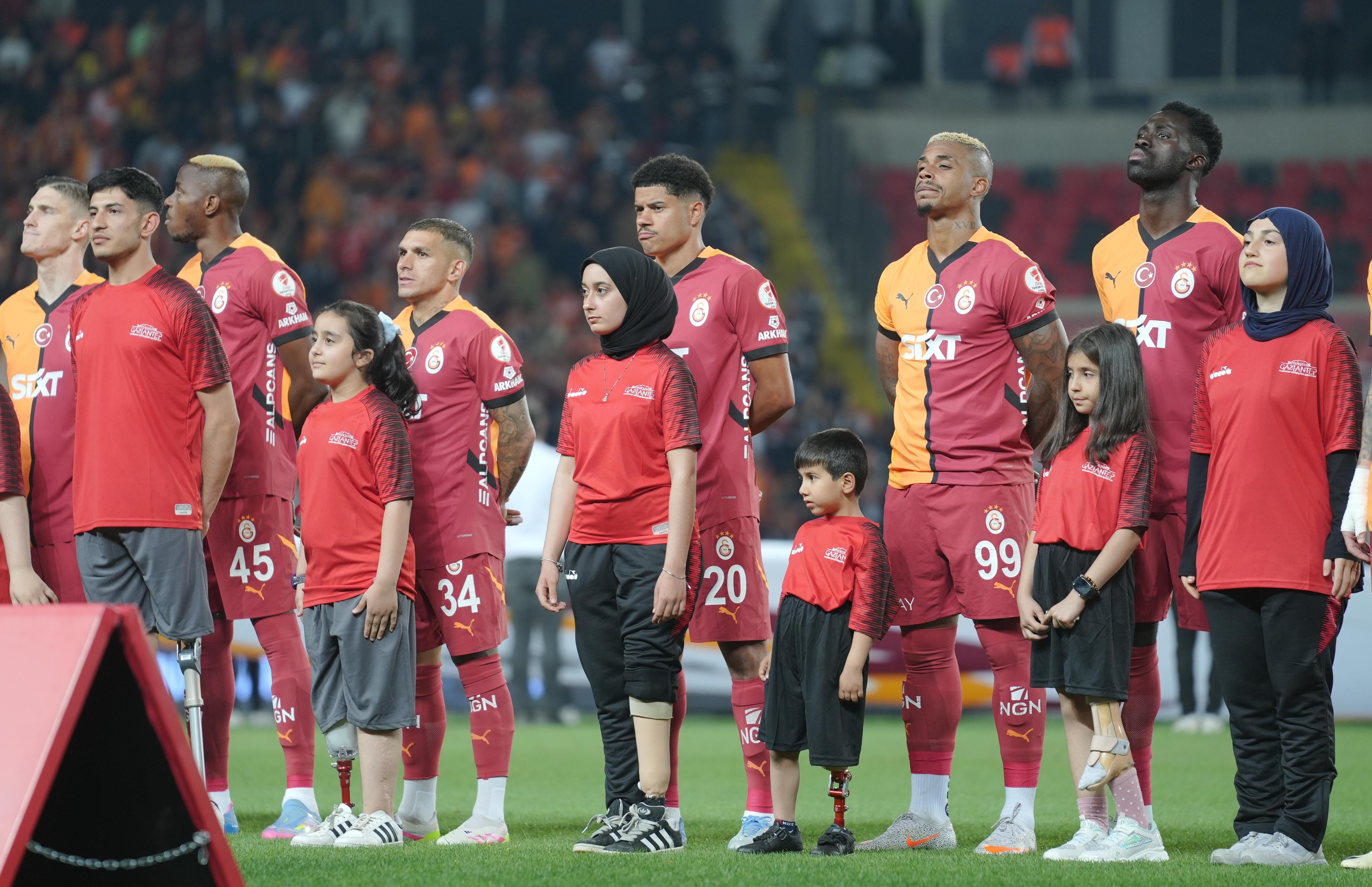 Türkiye Kupası finalinde Gaziantep Büyükşehir Belediyesi’nden seremoni<