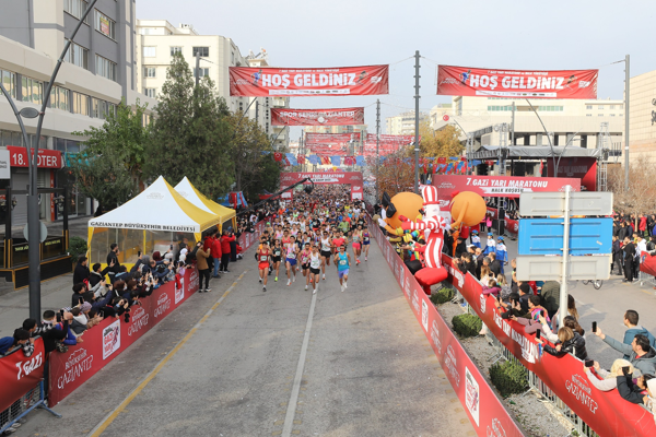 7. Gazi Yarı Maratonu tamamlandı<