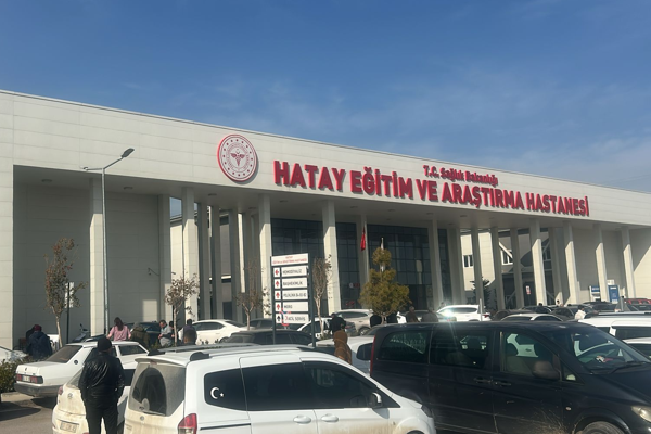 Hatay Eğitim ve Araştırma Hastanesi’nde asılsız bomba ihbarı <