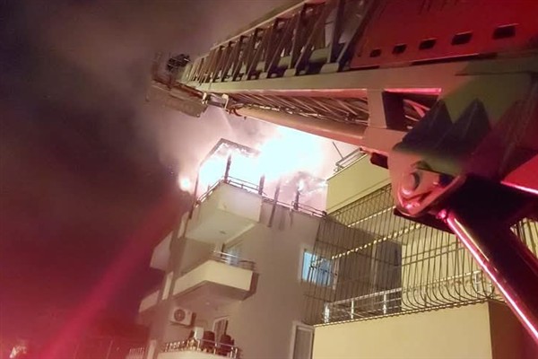 Hatay’da evde çıkan yangın söndürüldü<
