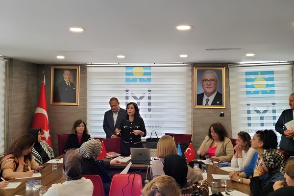 Nilüfer’de “Hayatına Yeniden Yön Ver” semineri düzenlendi<