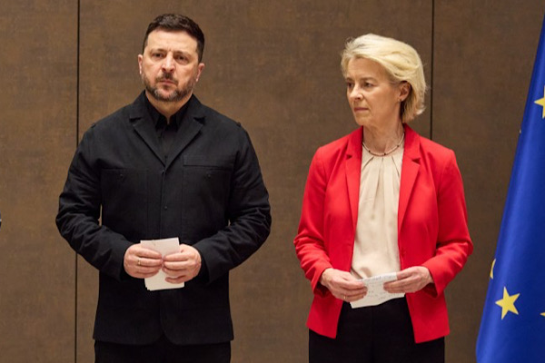 Von der Leyen, Ukrayna Devlet Başkanı Zelenski ile görüştü<