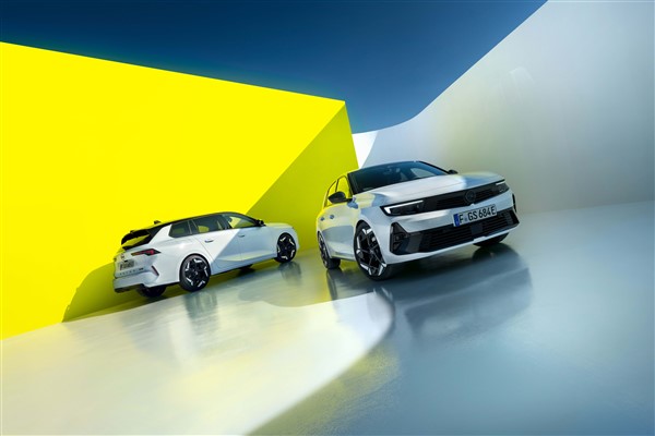 Opel’in elektrikli modelleri 2023’e damga vuracak