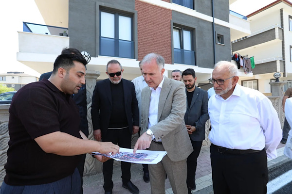İnegöl Yeni Mahalle’de 11 sokakta asfalt ve tretuvar çalışması tamamlandı<
