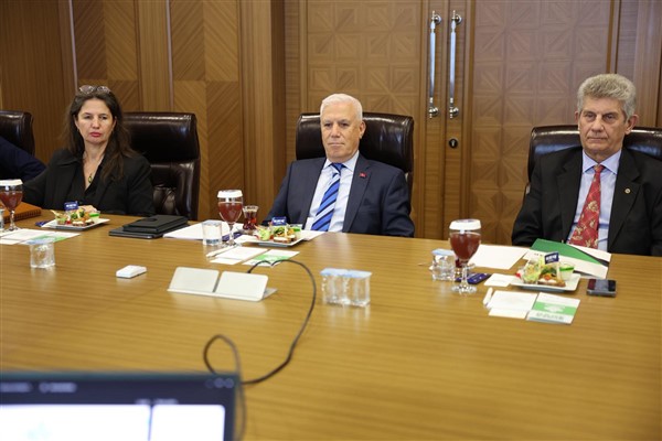 Başkan Bozbey, inşaat ve gayrimenkul sektörü temsilcileriyle bir araya geldi<