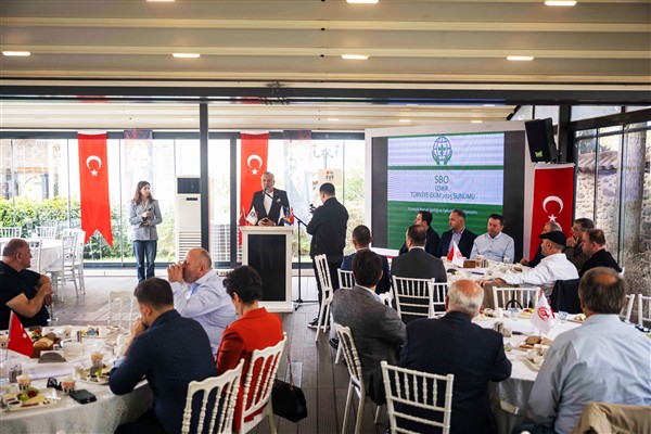 Boşnak iş insanları Bornova’da bir araya geldi<