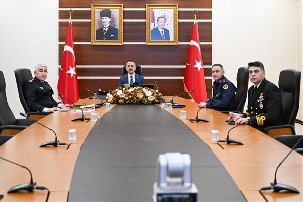 Kocaeli Valisi Aktaş, VKS toplantısına katıldı