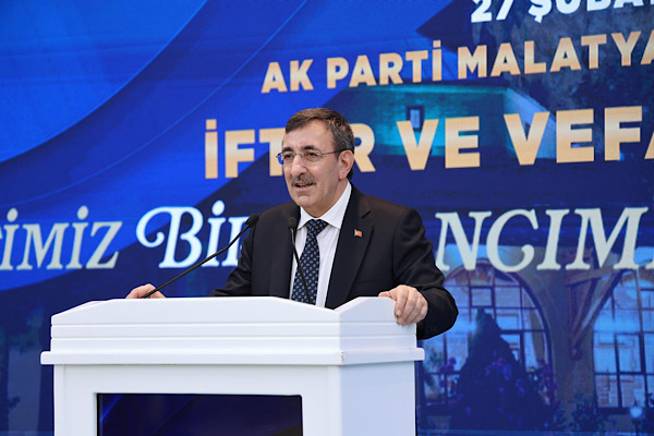 Yılmaz: Tüm Galatasaray camiasını yürekten tebrik ediyorum
