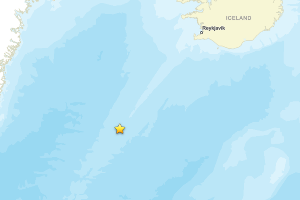 Reykjanes Sırtı'nda deprem<