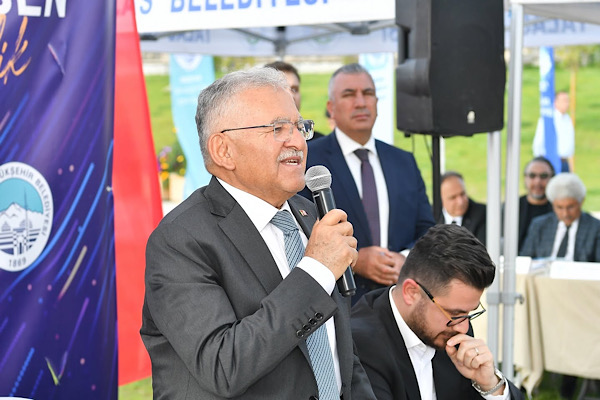 Başkan Büyükkılıç, Talas'ta vatandaşlarla buluştu<