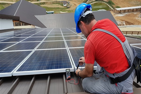 Masfen Enerji, 10,2 milyon dolarlık GES kurulum sözleşmesi imzaladı