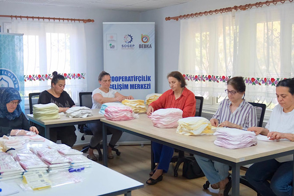 Yıldırım’da kadınların evden üretime katılımı destekleniyor<