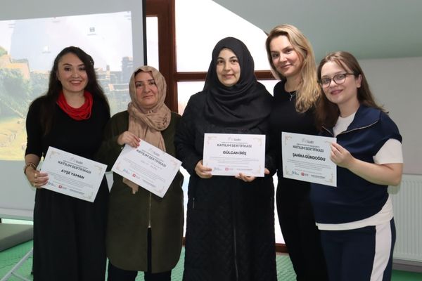 İZGİM’de gebelik eğitimini tamamlayan anne adaylarına sertifika verildi<