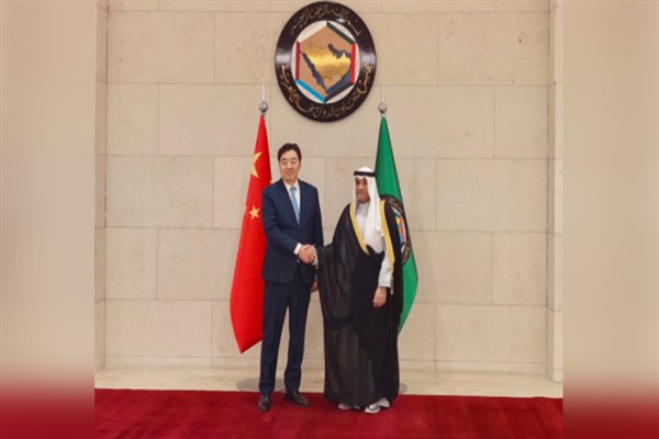 Çin'in Ortadoğu Özel Temsilcisi Zhai Jun, KİK Genel Sekreteri Budeyvi ile görüştü<