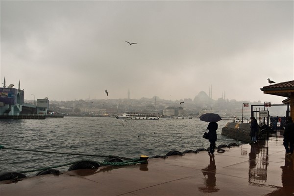 İstanbul’da fırtına ve kuvvetli sağanak yağış bekleniyor