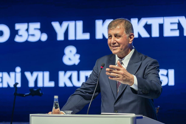 Başkan Tugay'dan genç iş insanlarına İzmir için kenetlenme çağrısı<