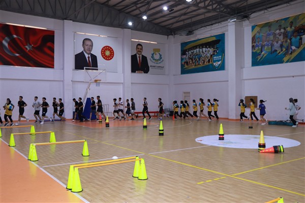 Haliliye Belediyesi'nden gençlere eğitim desteği