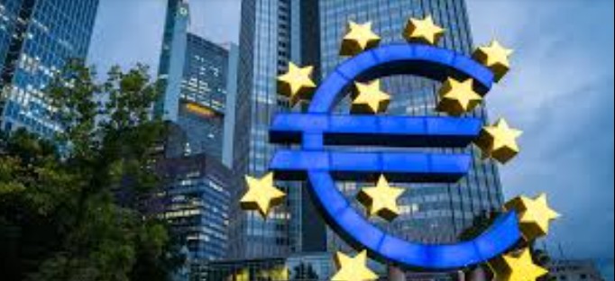 Euro Bölgesi sanayi üretimi Nisan 2023'ten bu yana ilk kez Ocak'ta yıllık bazda düşmedi