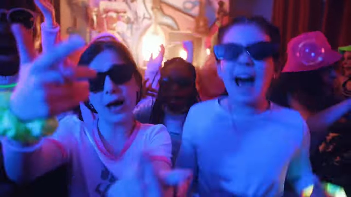 İrlandalı çocukların rap videosu viral oldu