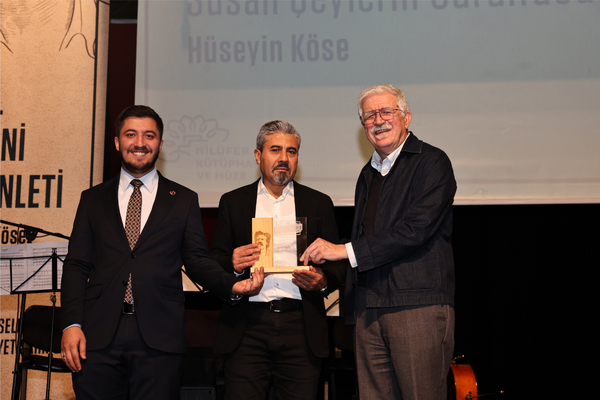  Nilüfer’de Mehmet H. Doğan Ödülü Hüseyin Köse’ye verildi<